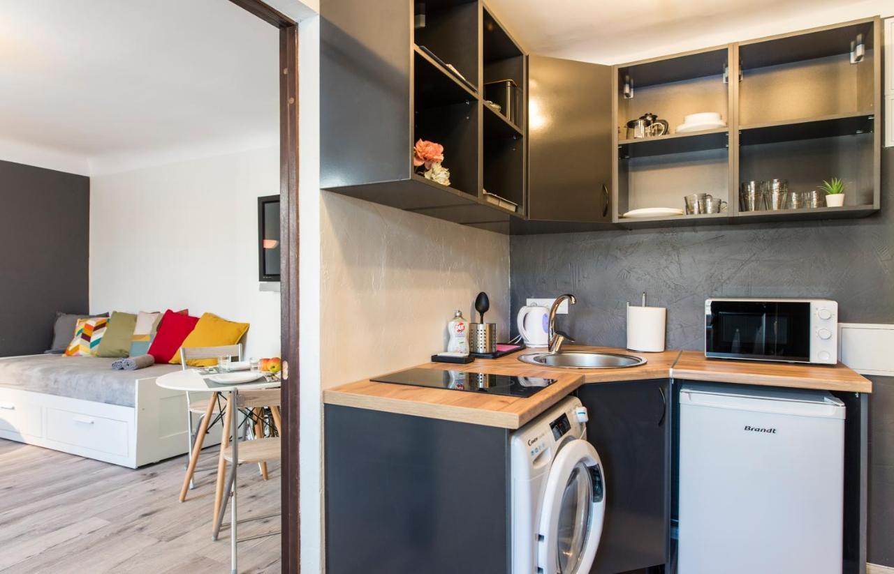Jelgavas 52 Old Town 5 Min 4 Free Parking Self Check In Out Apartament Ryga